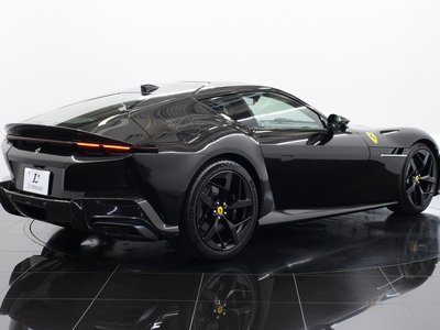 صورة 19 لـ 2025 Ferrari 12 CILINDRI