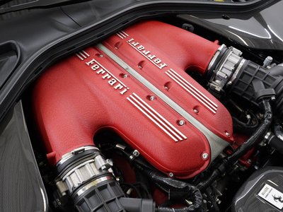 صورة 9 لـ 2025 Ferrari 12 CILINDRI
