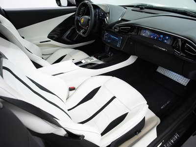 صورة 29 لـ 2025 Ferrari 12 CILINDRI
