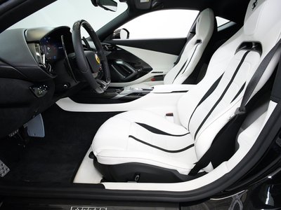 صورة 24 لـ 2025 Ferrari 12 CILINDRI