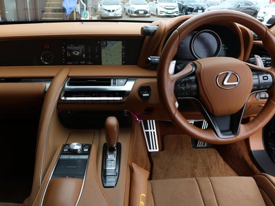 2017 Lexus LC — фото 13