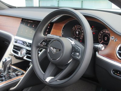 صورة مصغرة 83 لـ 2025 Bentley FLYING SPUR