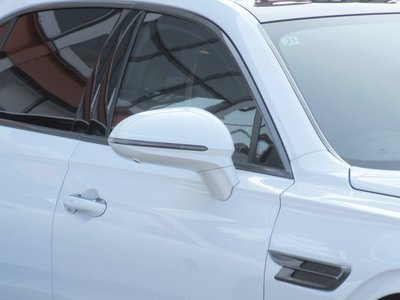 صورة مصغرة 24 لـ 2025 Bentley FLYING SPUR