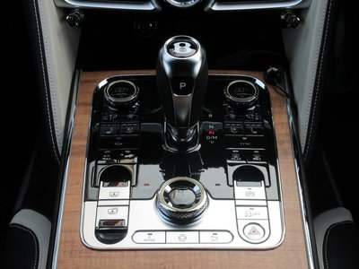 صورة مصغرة 114 لـ 2025 Bentley FLYING SPUR