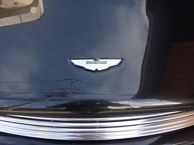 صورة مصغرة 15 لـ 2013 Aston Martin DB9