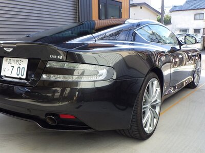 صورة مصغرة 23 لـ 2013 Aston Martin DB9