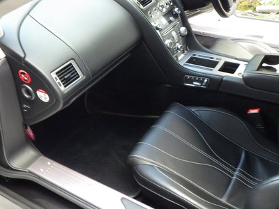 صورة مصغرة 39 لـ 2013 Aston Martin DB9