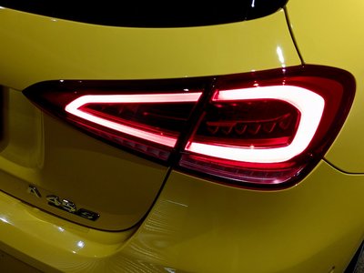 صورة 11 لـ 2020 Mercedes-BENZ A-CLASS AMG