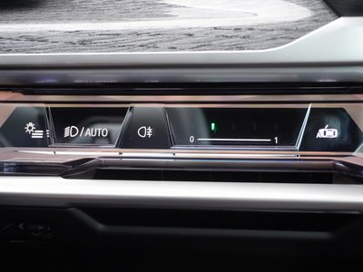 2025 BMW I7 thumbnail 22
