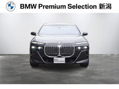2025 BMW I7 photo 3