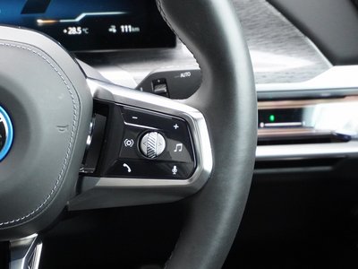2025 BMW I7 photo 12