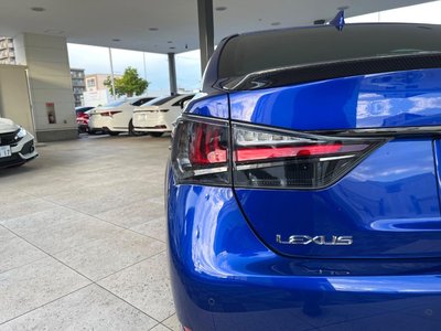 2016 Lexus GS F photo 35