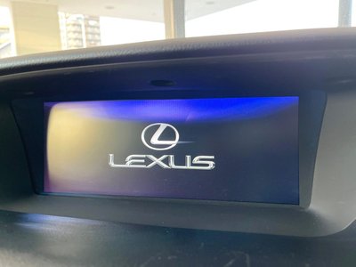 2016 Lexus GS F photo 3