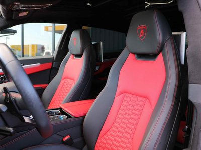 صورة 8 لـ 2019 Lamborghini URUS
