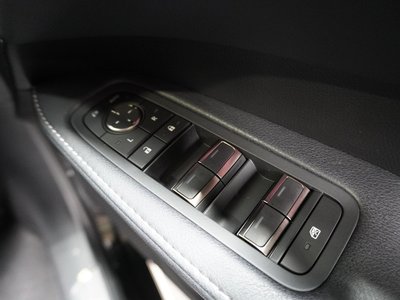 2023 Lexus RX thumbnail 18
