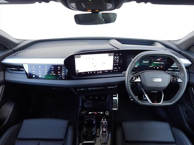 صورة 6 لـ 2025 AUDI Q6 E-TRON
