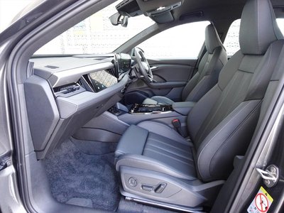 صورة 15 لـ 2025 AUDI Q6 E-TRON