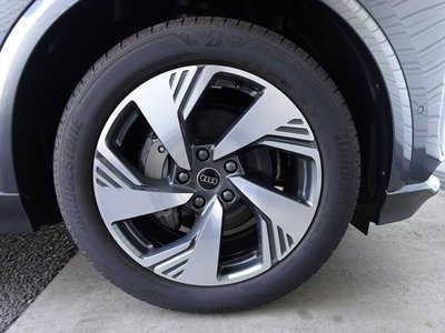 صورة 7 لـ 2025 AUDI Q6 E-TRON