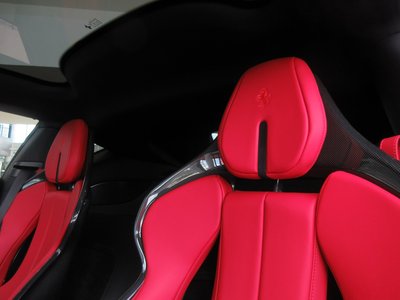 صورة 37 لـ 2025 Ferrari 12 CILINDRI