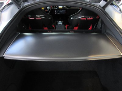 صورة 31 لـ 2025 Ferrari 12 CILINDRI