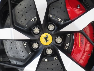 صورة 12 لـ 2025 Ferrari 12 CILINDRI