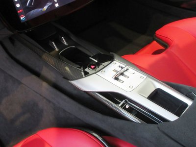 صورة 65 لـ 2025 Ferrari 12 CILINDRI