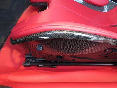 صورة 35 لـ 2025 Ferrari 12 CILINDRI