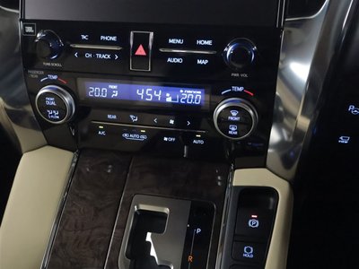 2022 Toyota ALPHARD 照片 16