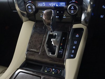 2022 Toyota ALPHARD 照片 17