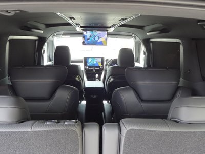 صورة 37 لـ 2024 Toyota ALPHARD