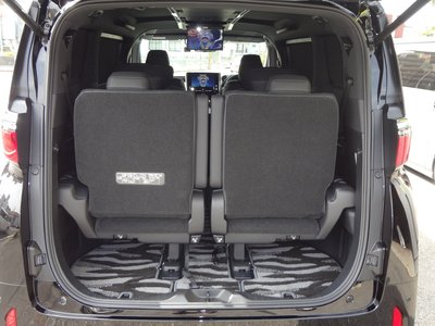 صورة 38 لـ 2024 Toyota ALPHARD