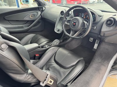 2018 Mclaren 570GT — фото 17
