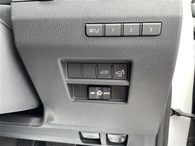 2026 Lexus GX — миниатюра 18