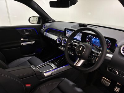 2026 Mercedes-BENZ GLB photo 2
