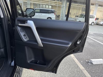 2023 Toyota LAND CRUISER PRADO 缩略图 25