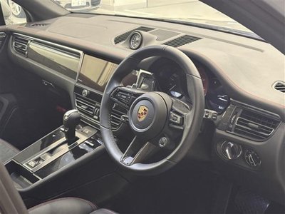 2024 Porsche MACAN — фото 11