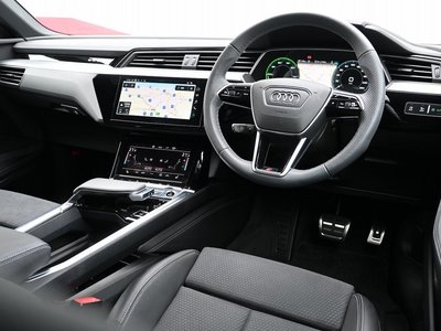 2024 AUDI Q8 SPORTBACK E-TRON photo 6
