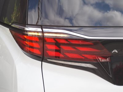2026 Toyota ALPHARD — фото 21