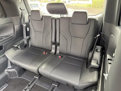 2026 Toyota ALPHARD — фото 44