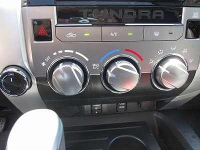 2019 Toyota TUNDRA — фото 40