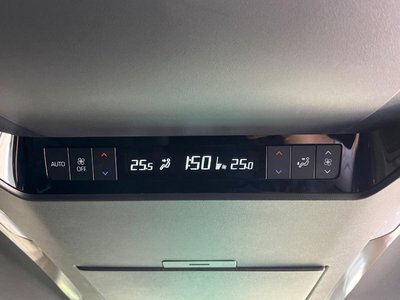 صورة 80 لـ 2024 Toyota ALPHARD