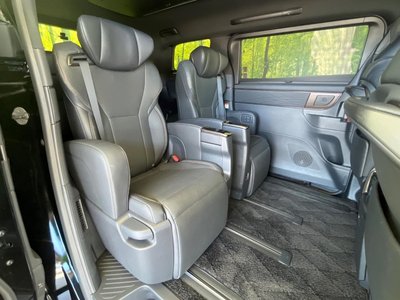 صورة 10 لـ 2024 Toyota ALPHARD