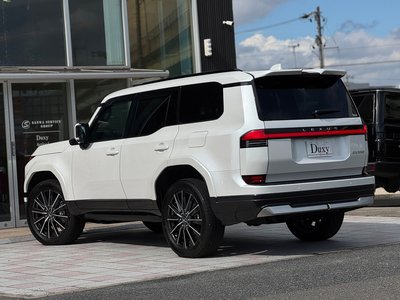 صورة 38 لـ 2025 Lexus GX