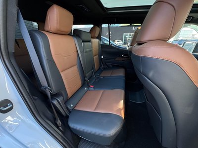 صورة 52 لـ 2025 Lexus GX