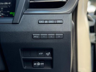 صورة 73 لـ 2025 Lexus GX