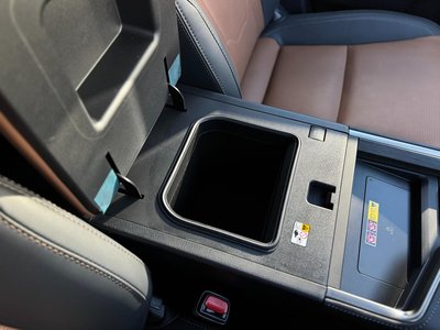 صورة 11 لـ 2025 Lexus GX