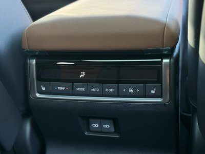 صورة 76 لـ 2025 Lexus GX