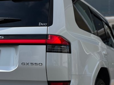 صورة 46 لـ 2025 Lexus GX