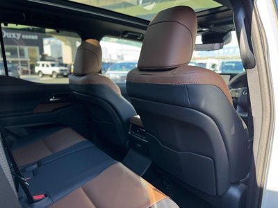 صورة 51 لـ 2025 Lexus GX