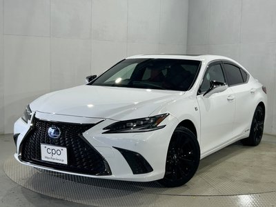 2021 Lexus ES photo 1
